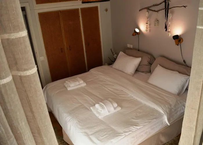 Luxury Beach Apartment In Athens Riviera